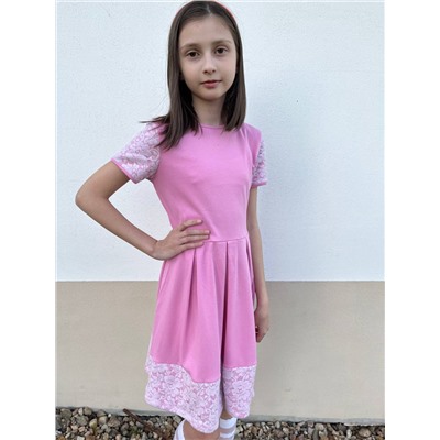 Розовое платье для девочки с гипюром 8488-ДН22