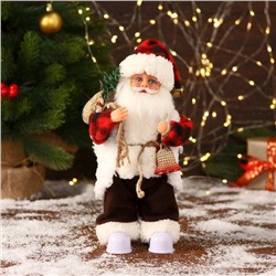 Дед Мороз "В клетчатом тулупе, с колокольчиком" двигается, ботинки светятся, 13х28 см