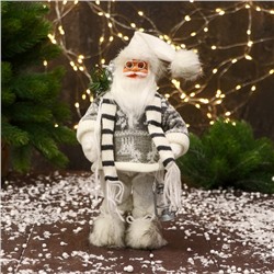 Дед Мороз "В полосатом шарфе и с фонариком" 30 см, серо-белый