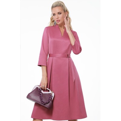 Платье розовое со складками на юбке