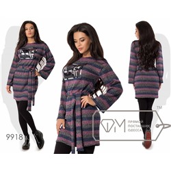 Платье-свитер мини облегающее из вязки с люрексом под пояс со спущенной проймой прямых рукавов и рисунком-накатом на груди 9918