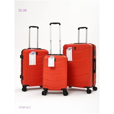 Комплект чемоданов 1770712-7