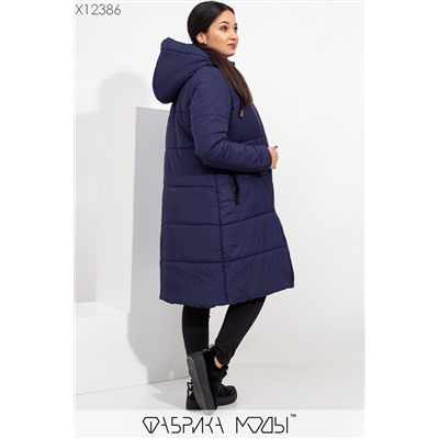 Зимнее пальто с капюшоном полу-приталенного кроя на овчине, с длинными рукавами на внутренних манжетах и прорезными карманами на молнии X12386